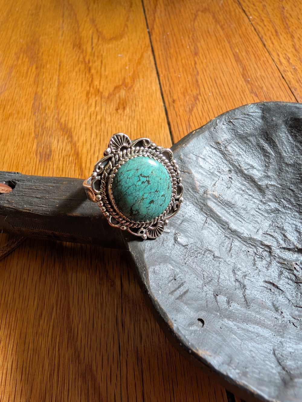 Sterling Silver Turquoise adjustable ring with filigree and floral motifs